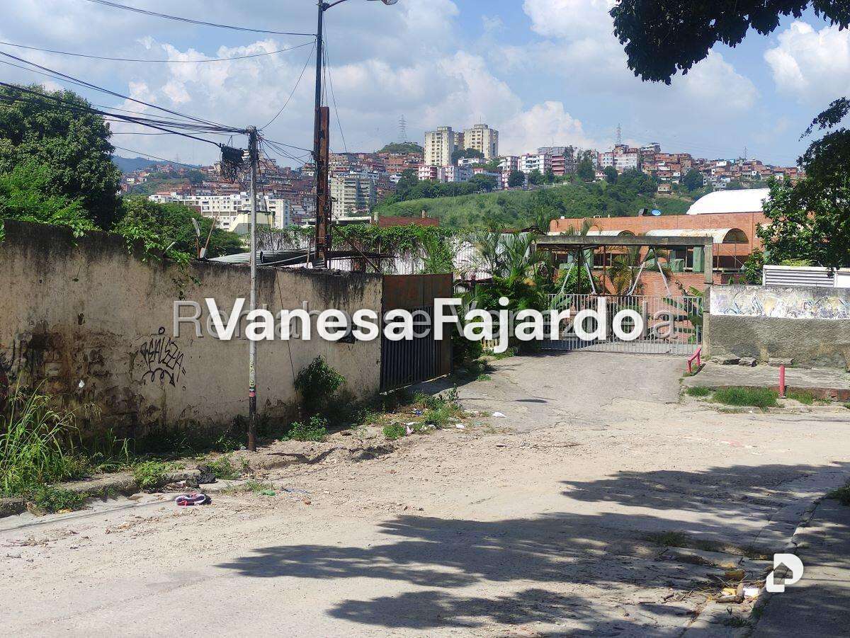 Terreno en Santa Mónica, Caracas – 5