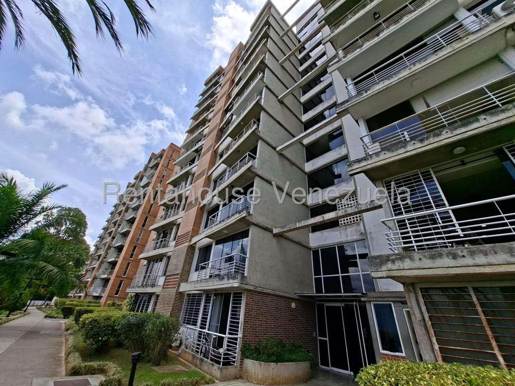 Apartment in Hacienda El Encantado, Caracas - 1