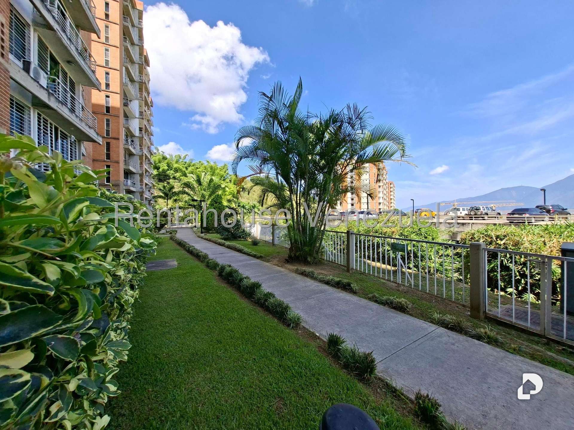 Apartamento en Hacienda El Encantado, Caracas – 17