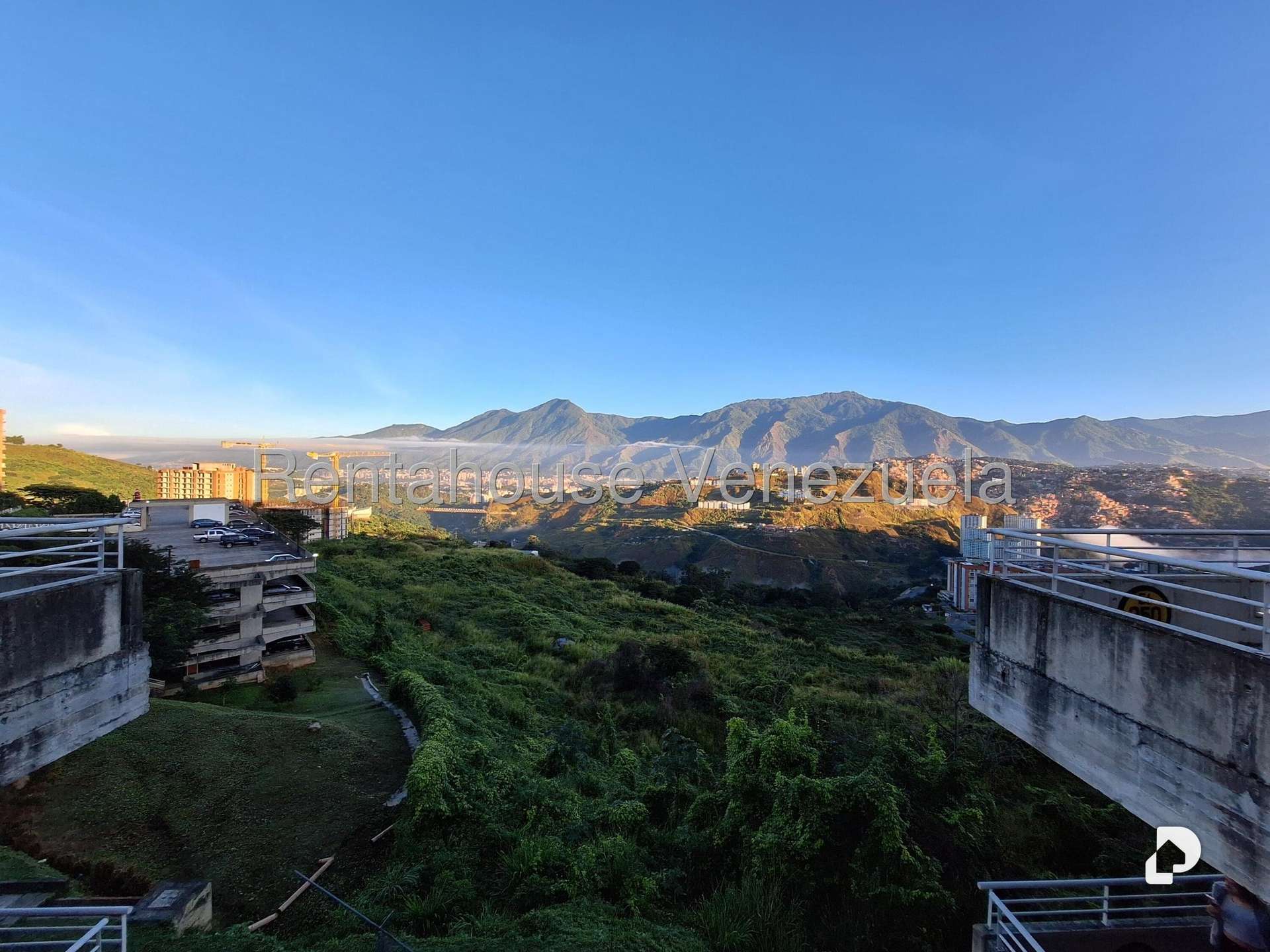 Apartamento en Hacienda El Encantado, Caracas – 11