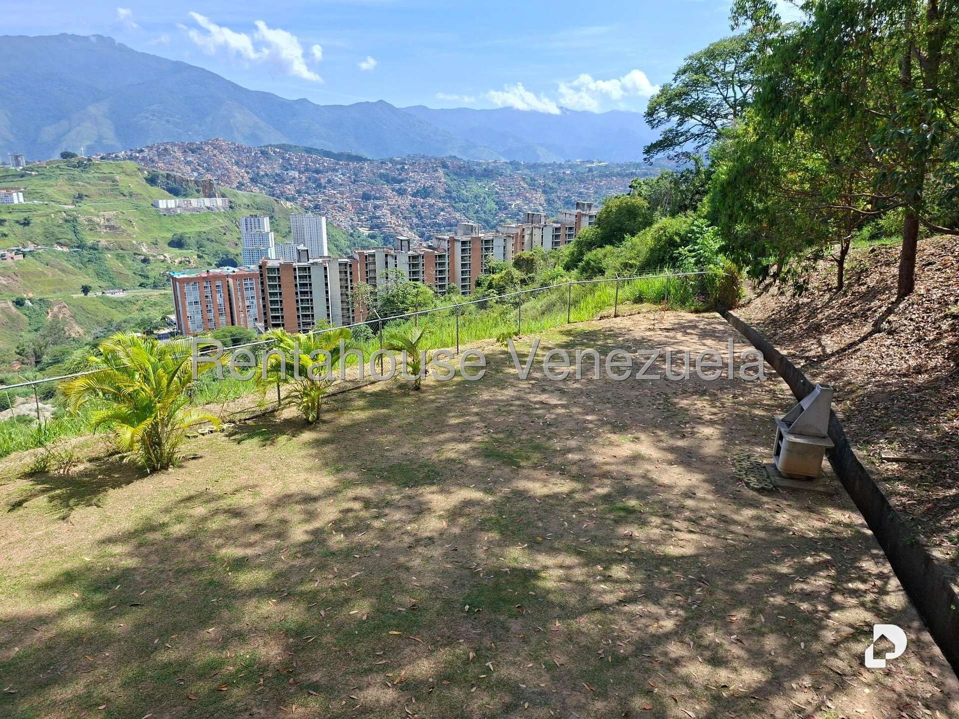 Apartamento en Hacienda El Encantado, Caracas – 19