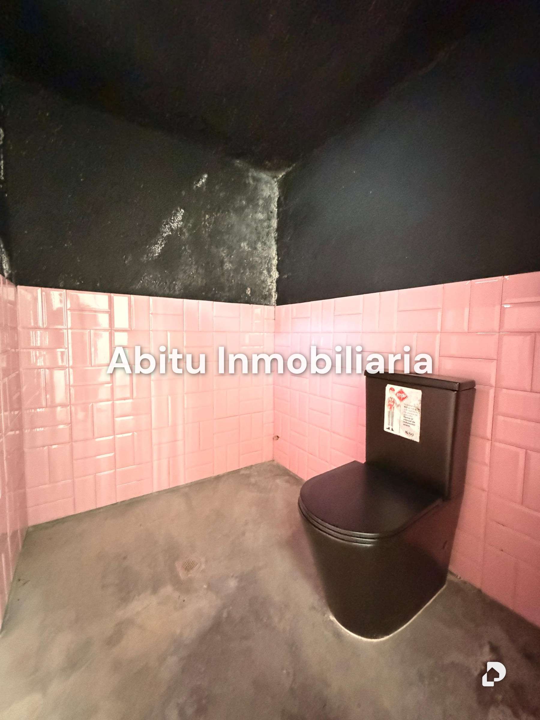 Local comercial en La Castellana, Caracas – 8
