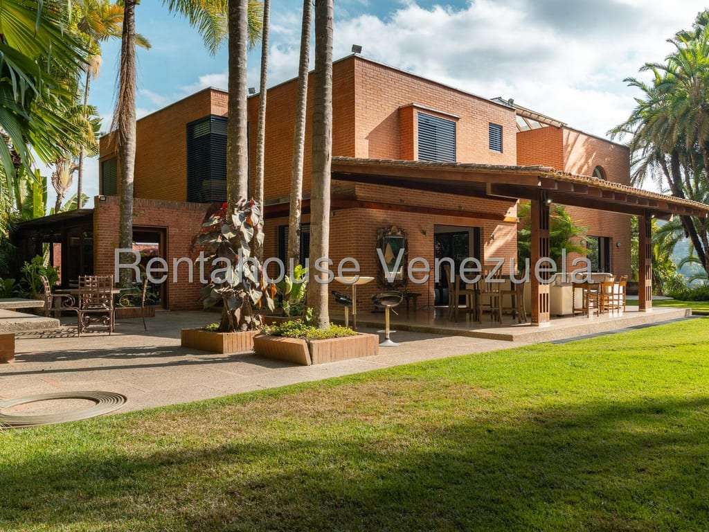 House in Alto Hatillo, Caracas - 1
