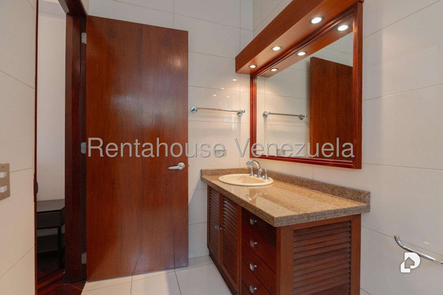 House in Alto Hatillo, Caracas – 59