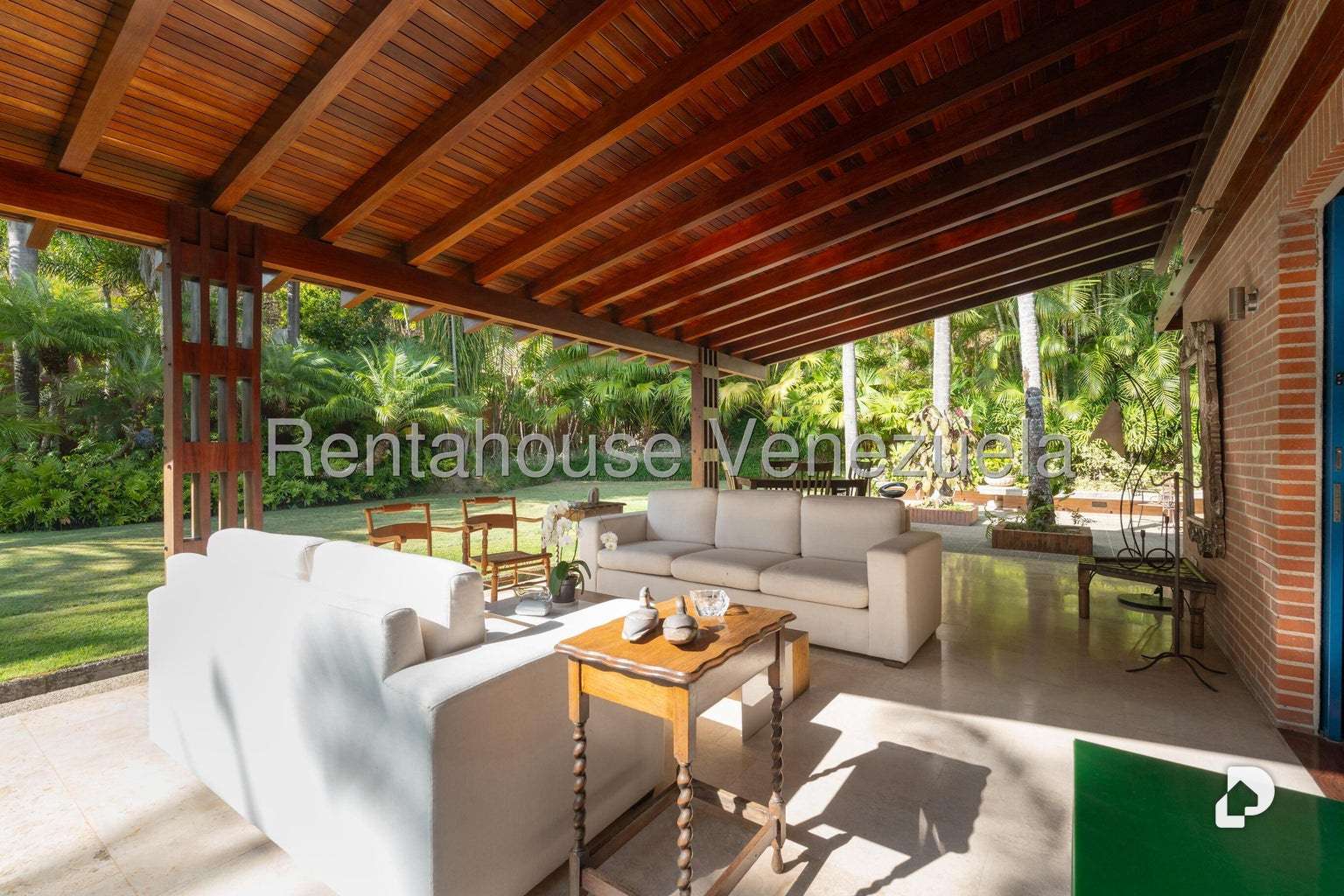 House in Alto Hatillo, Caracas – 23