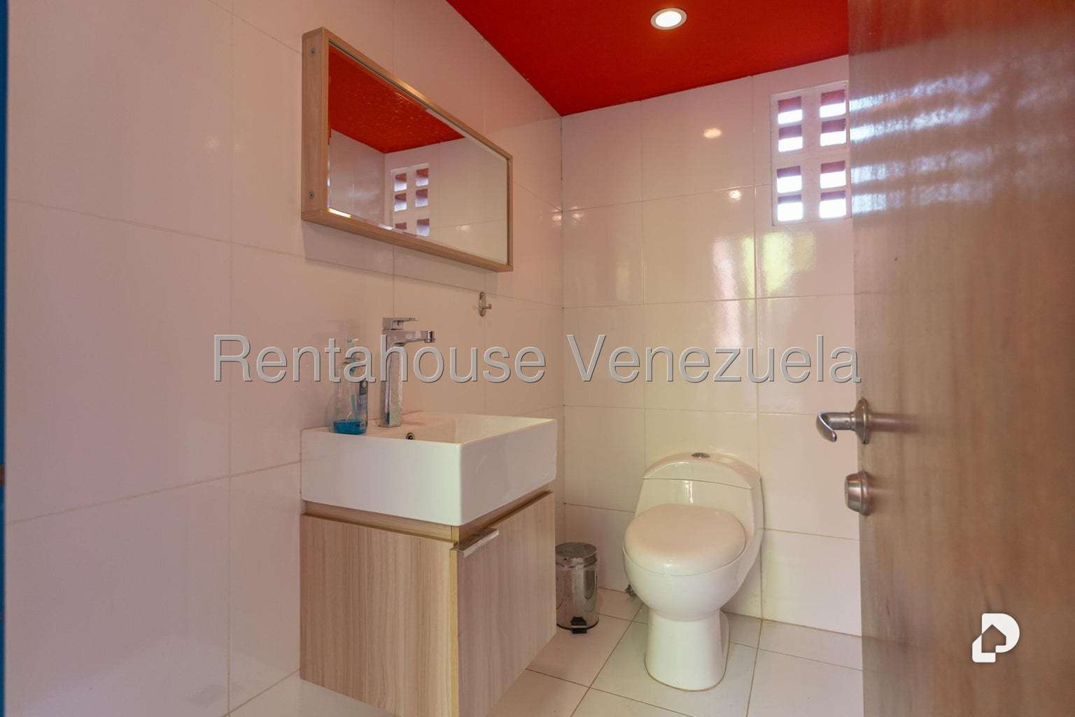 House in Alto Hatillo, Caracas – 41