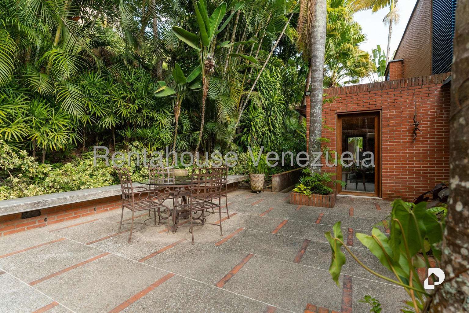 House in Alto Hatillo, Caracas – 34