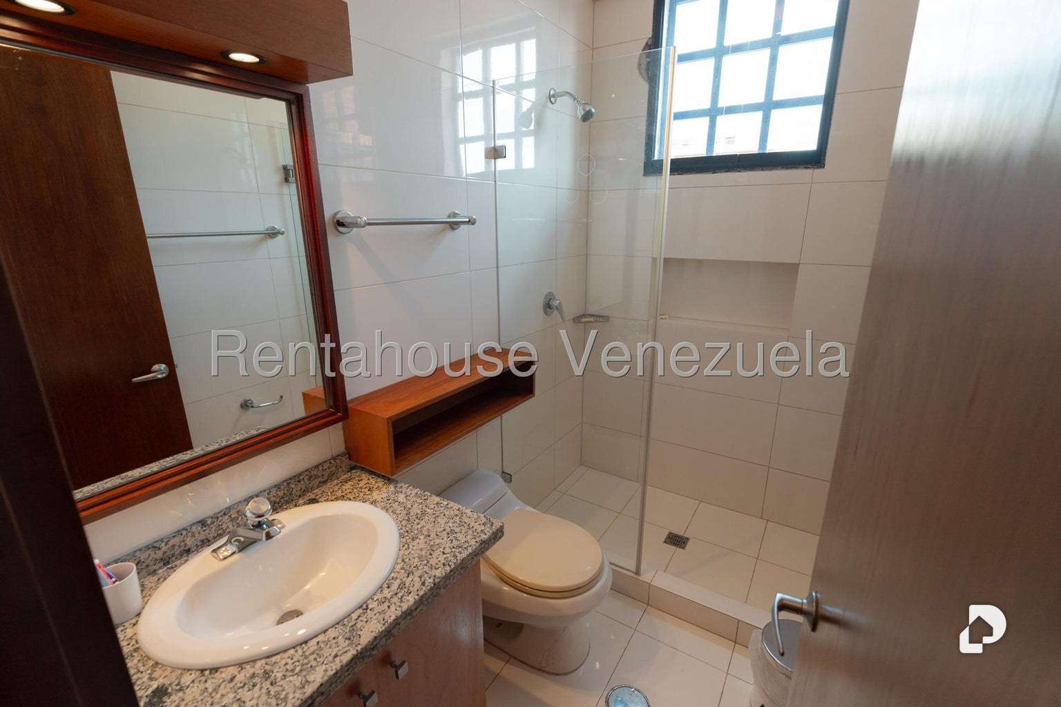 House in Alto Hatillo, Caracas – 49