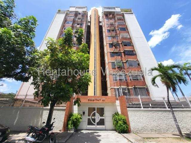 Apartamento en Urbanización San Isidro, Maracay - 1