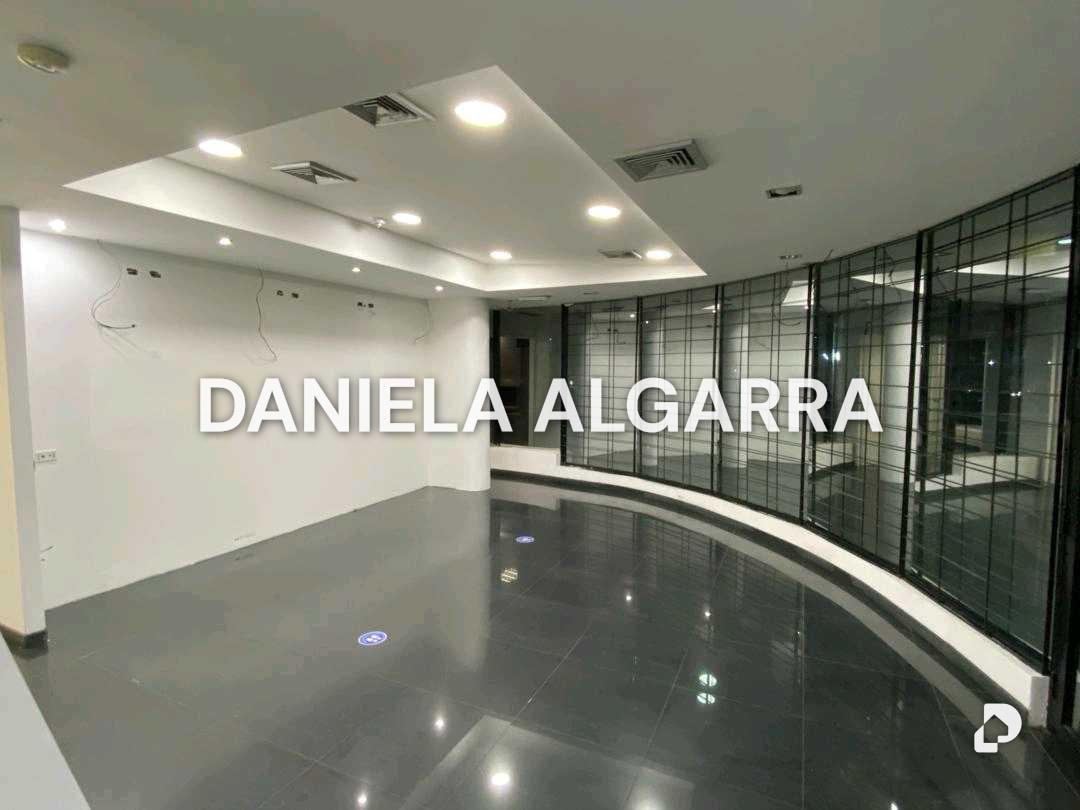 Commercial space in El Remanso, Valencia – 2