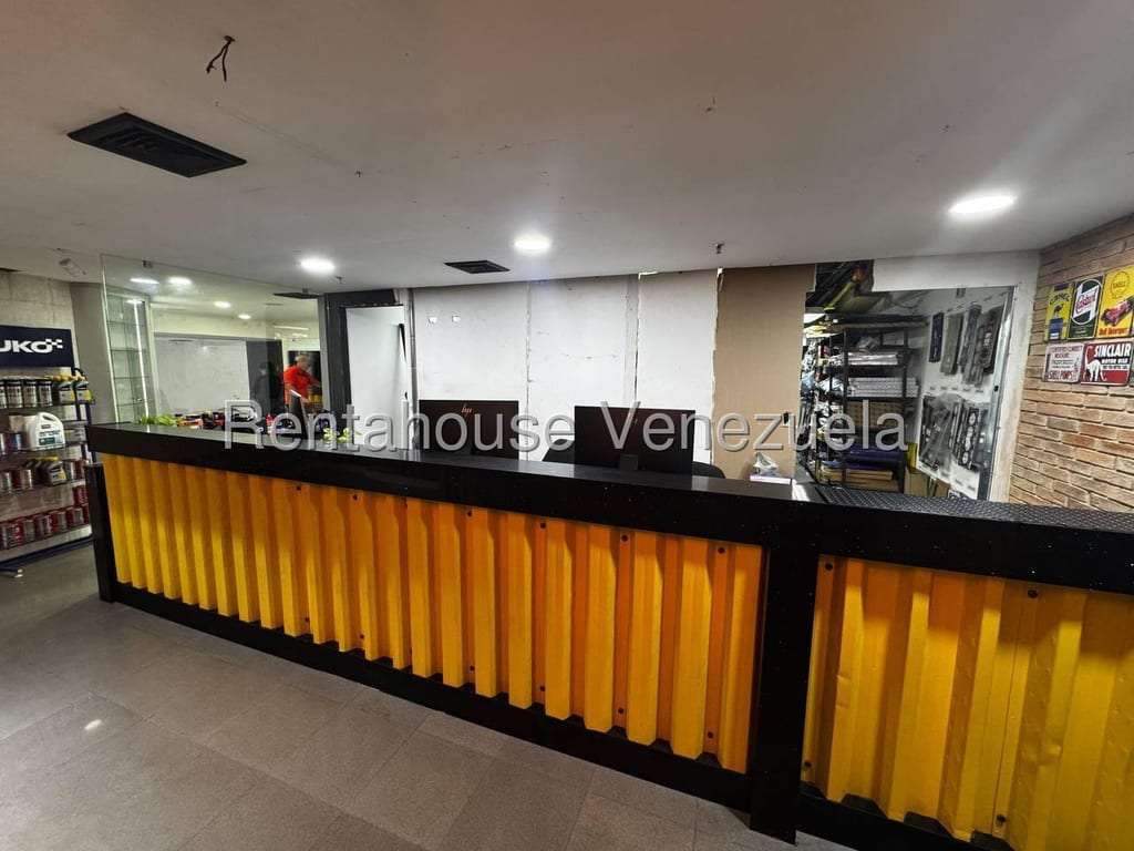 Local comercial en El Bosque, Caracas