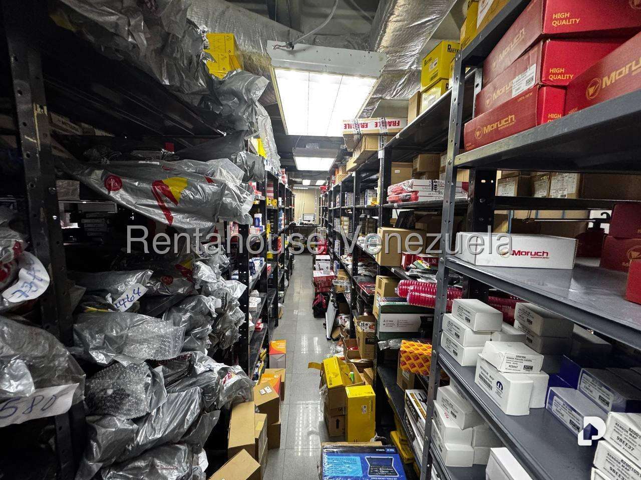 Local comercial en El Bosque, Caracas – 13