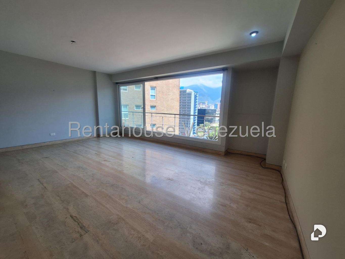 Apartamento en Lomas de Las Mercedes, Caracas – 11