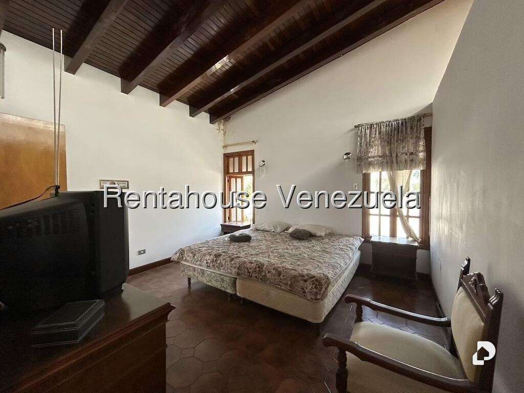 Casa en Santa Paula, Caracas – 17