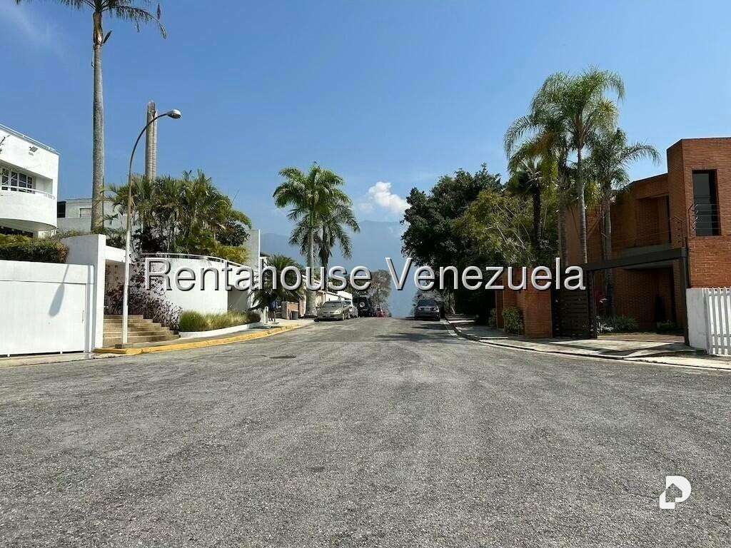 Casa en Santa Paula, Caracas – 36