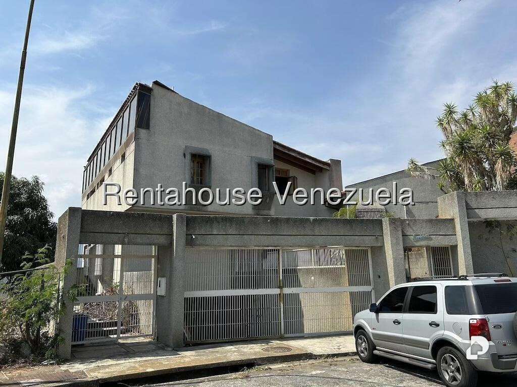 Casa en Santa Paula, Caracas – 3