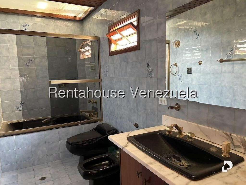 Casa en Santa Paula, Caracas – 18