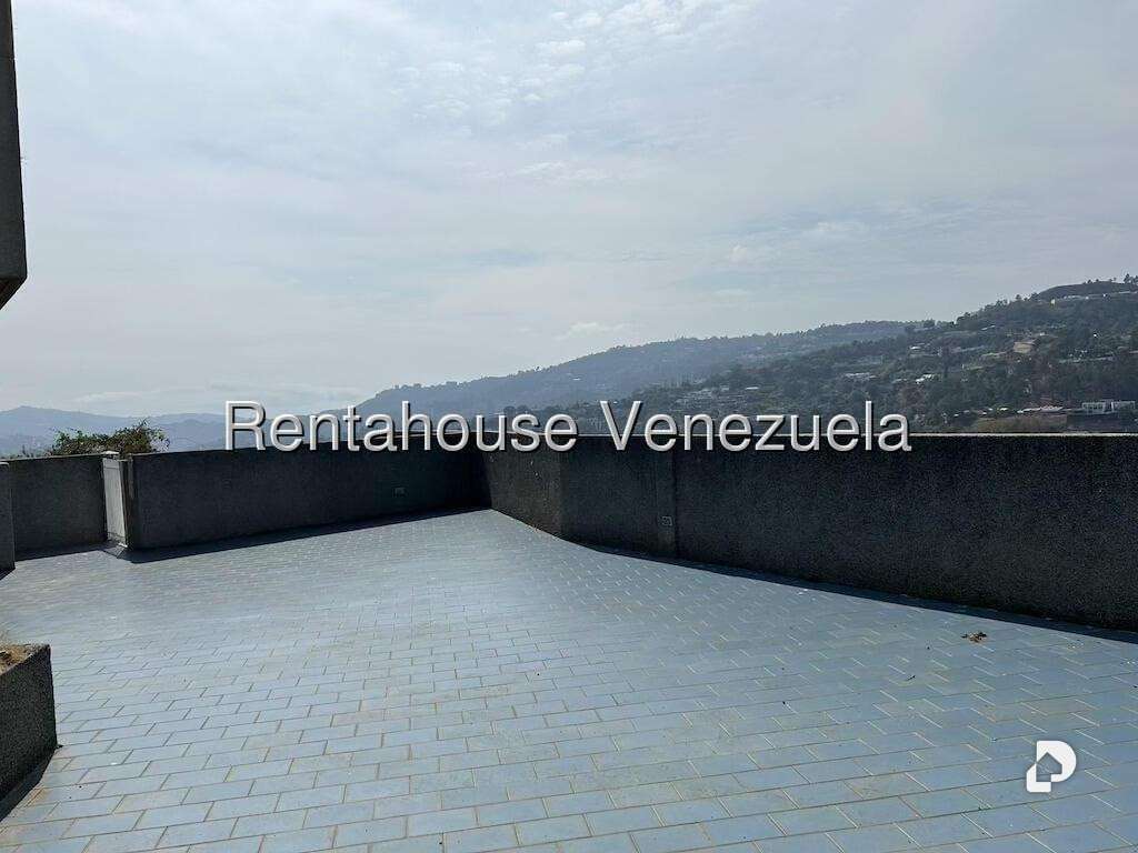 Casa en Santa Paula, Caracas – 26