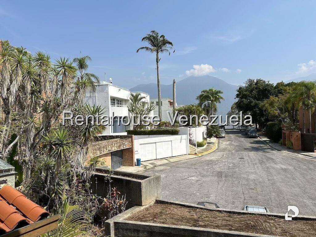 Casa en Santa Paula, Caracas – 38