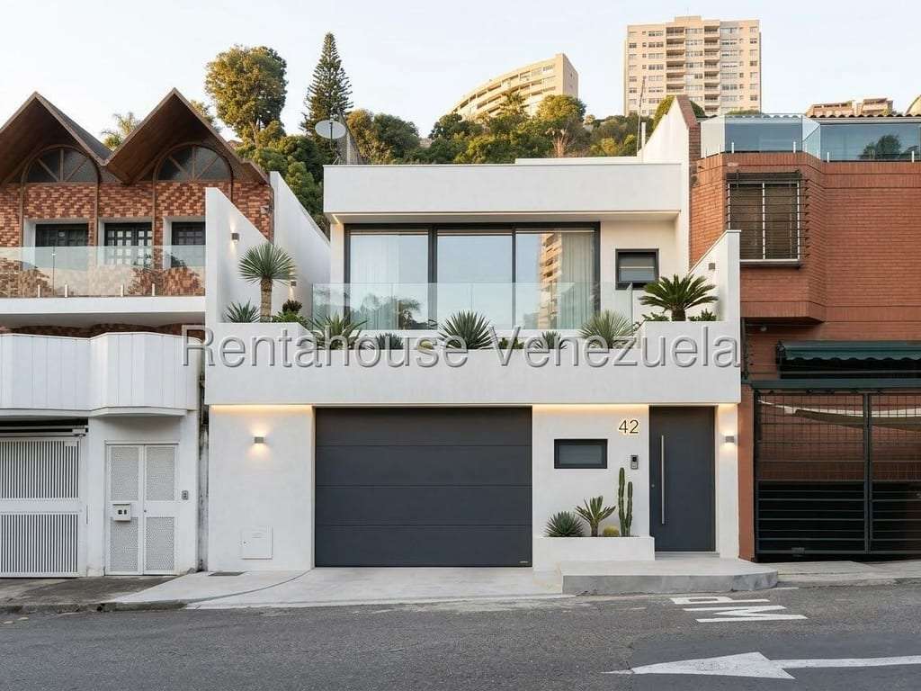Casa en Santa Inés, Caracas - 1