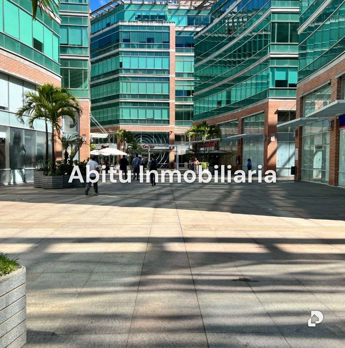 Building in Boleíta Norte, Caracas – 2