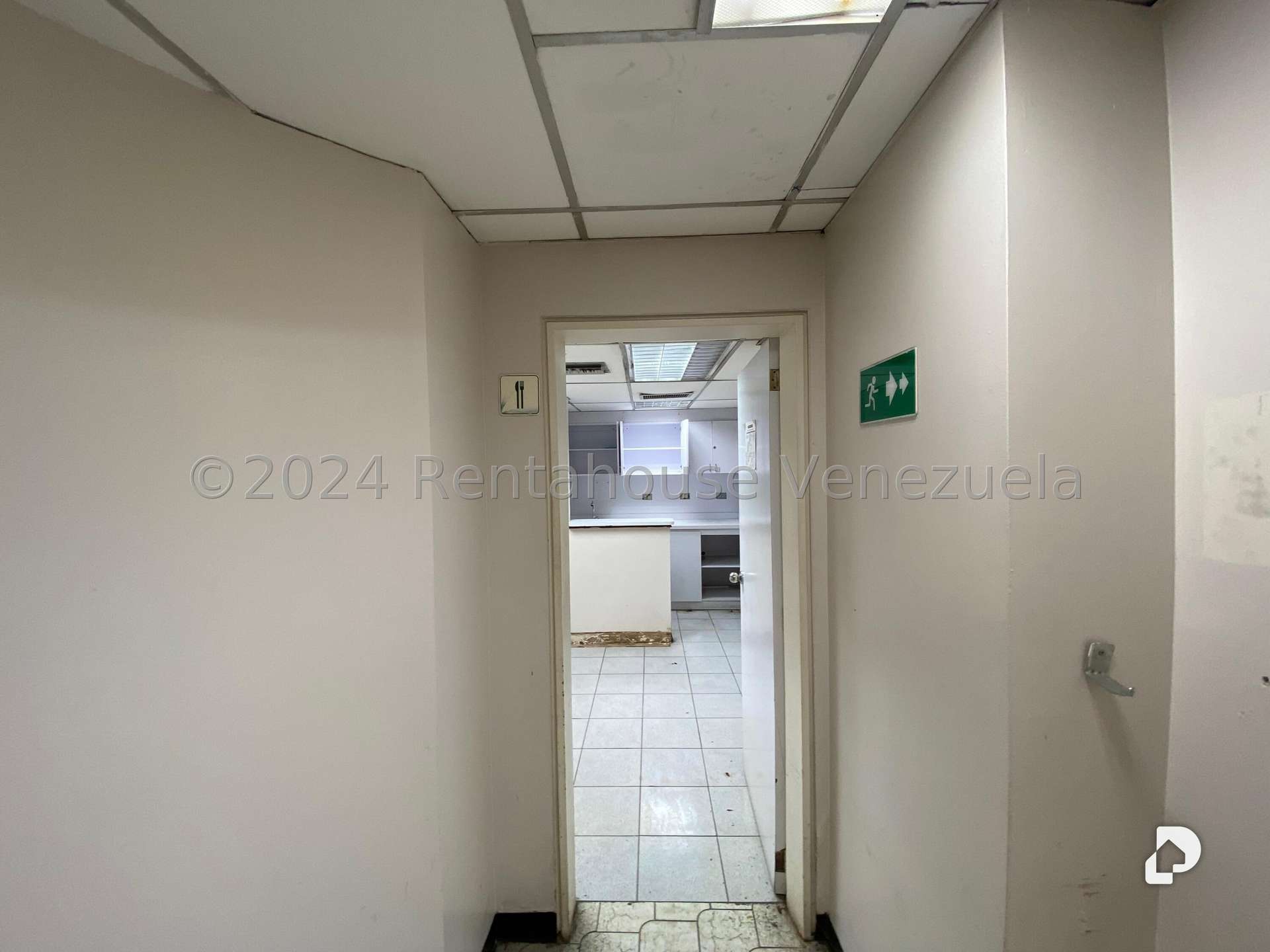 Local comercial en San Bernardino, Caracas – 19
