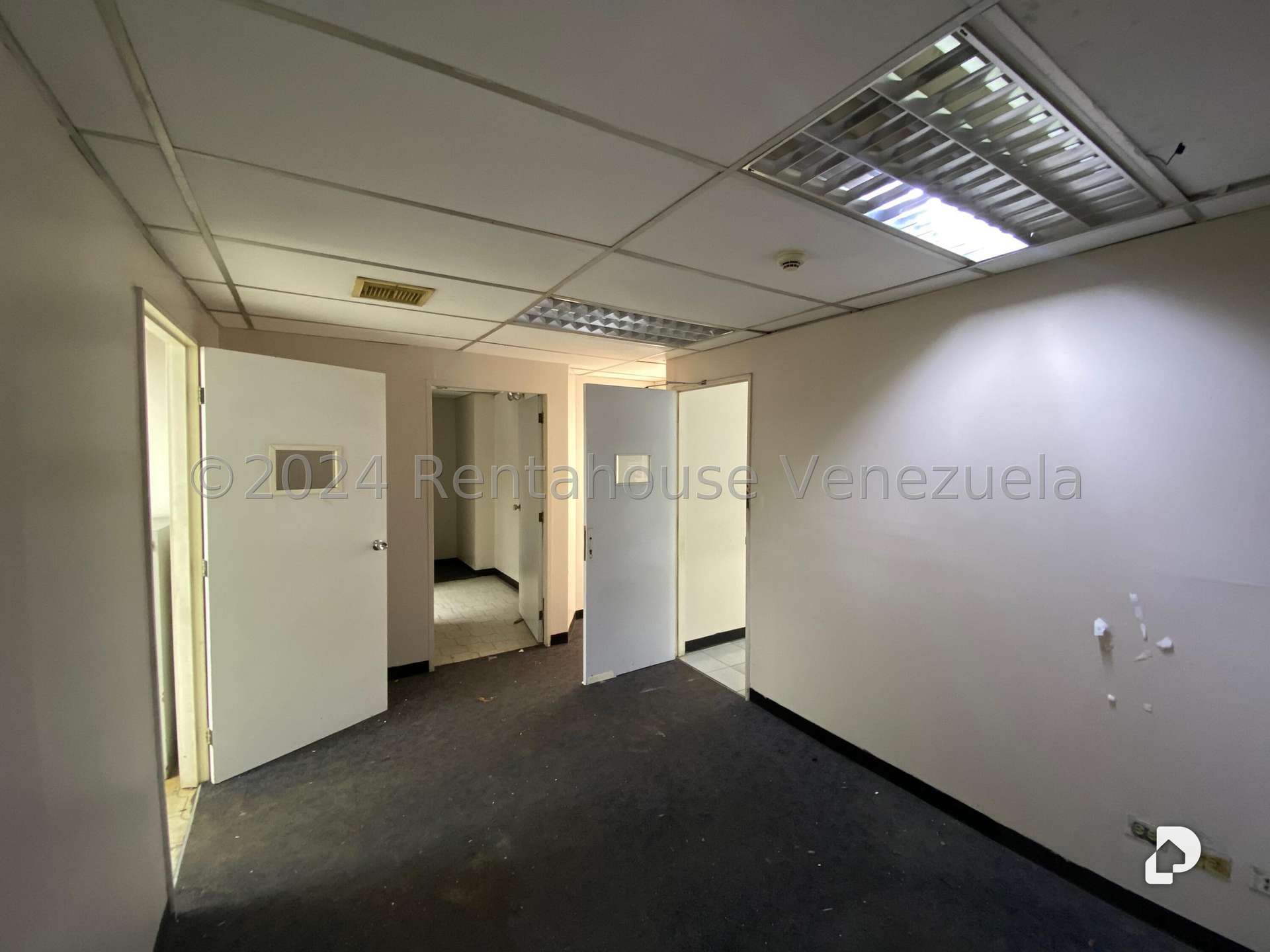 Local comercial en San Bernardino, Caracas – 16
