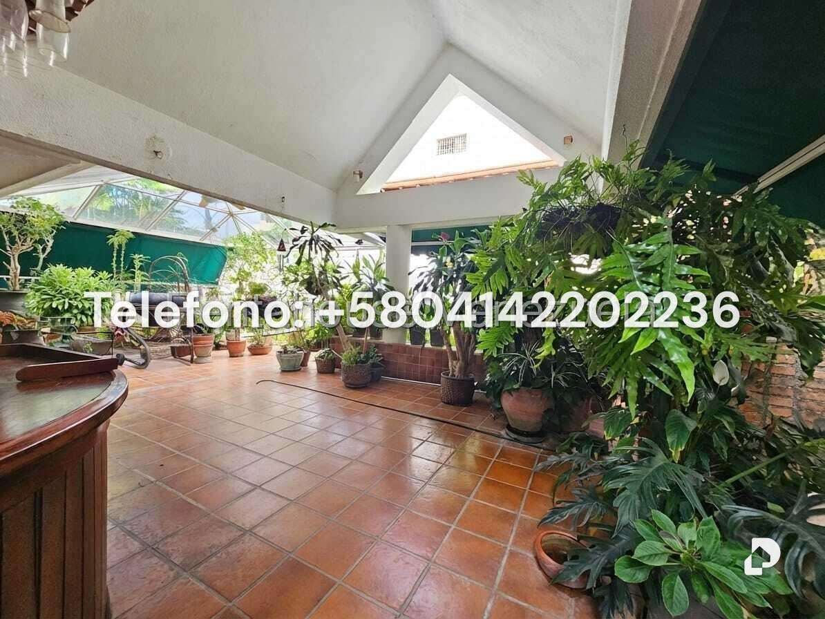 Casa en Alto Prado, Caracas – 27
