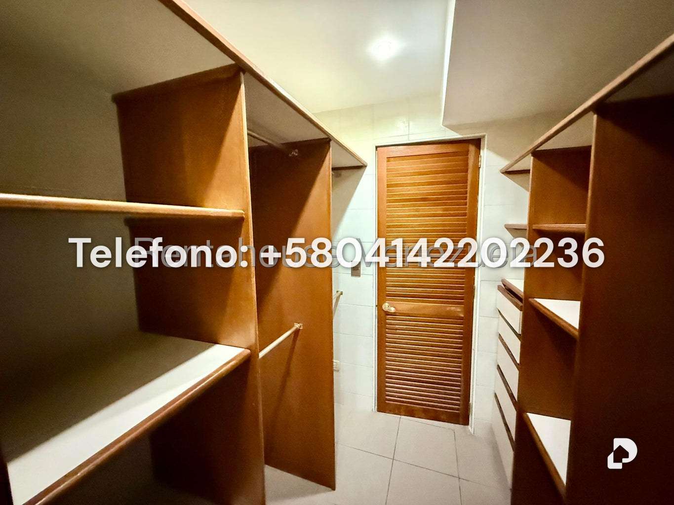 Apartamento en Lomas de La Lagunita, Caracas – 19