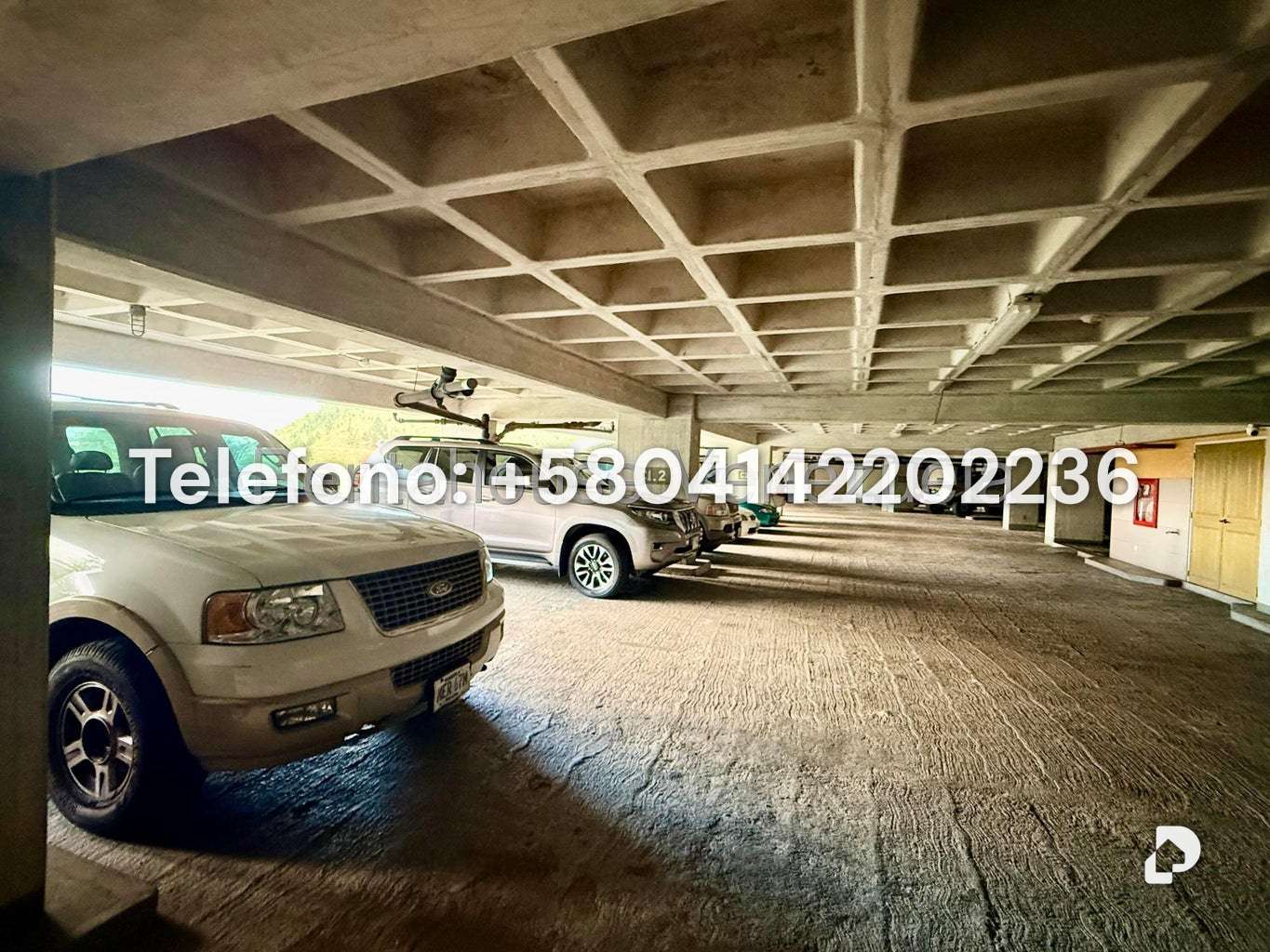 Apartamento en Lomas de La Lagunita, Caracas – 26