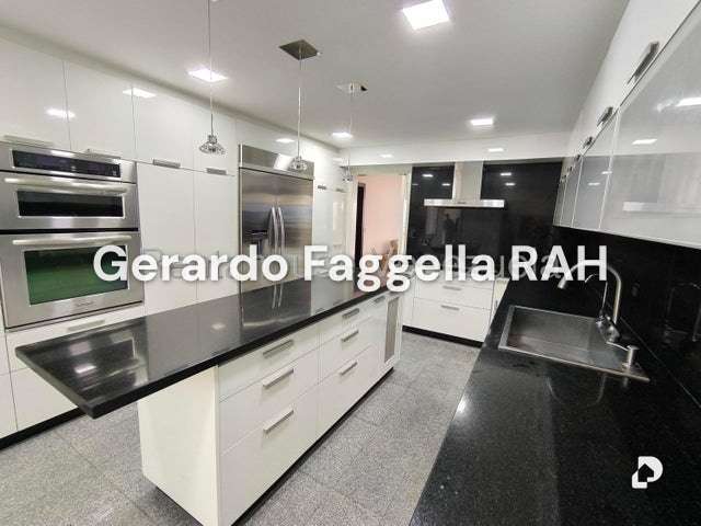 Apartamento en Lomas de La Laguntia, Caracas – 6