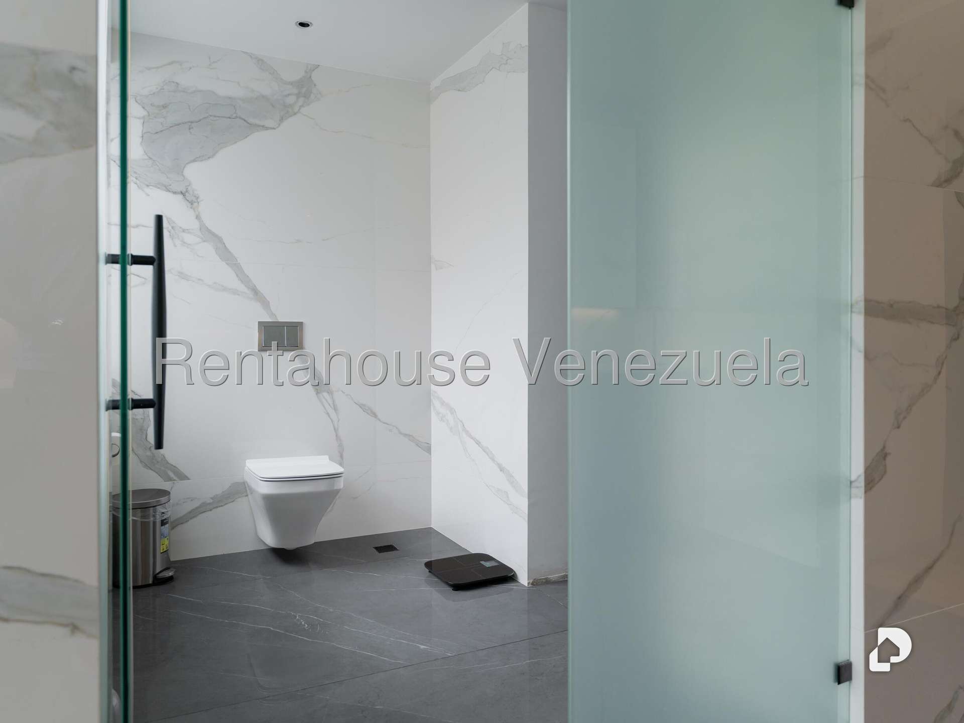 Casa en Cerro Verde, Caracas – 46