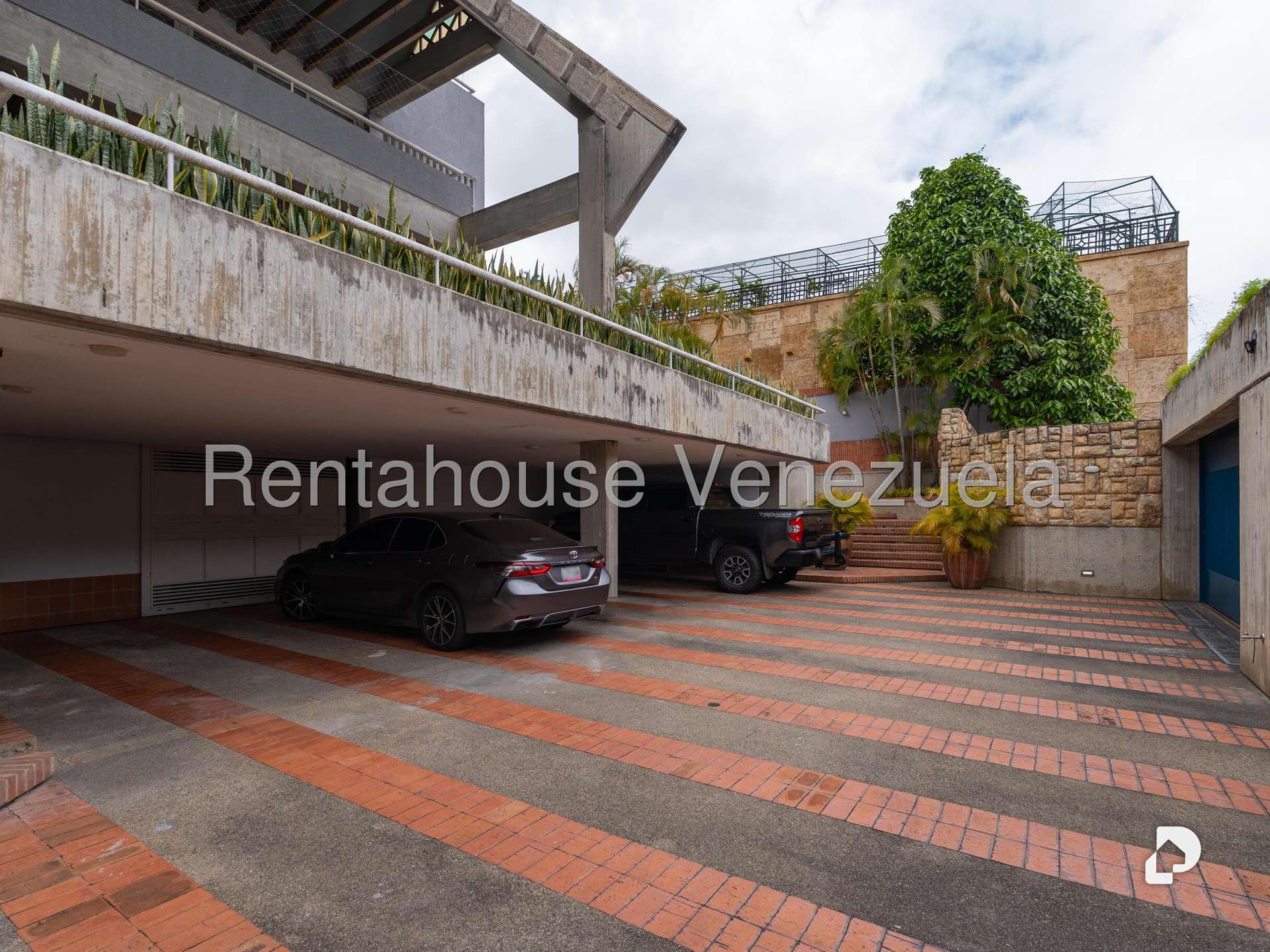 Casa en Cerro Verde, Caracas – 89