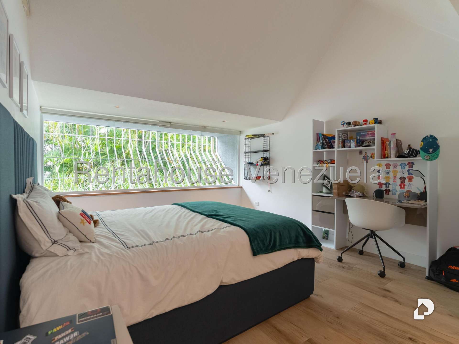 Casa en Cerro Verde, Caracas – 56