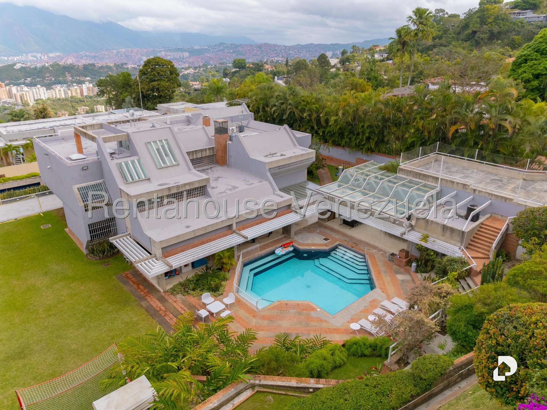 Casa en Cerro Verde, Caracas – 1