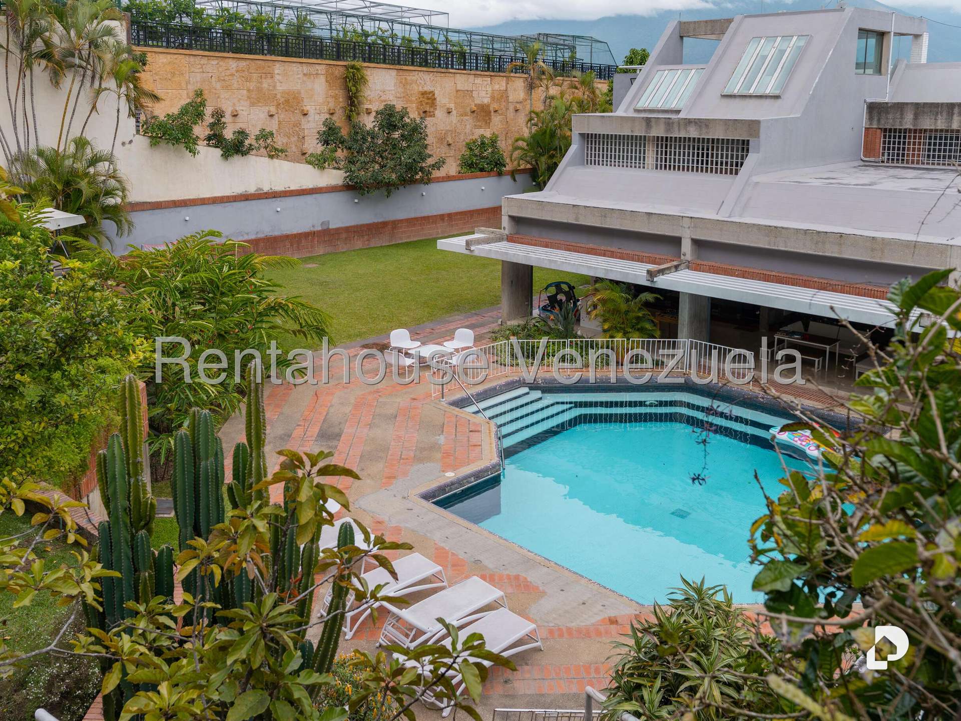 Casa en Cerro Verde, Caracas – 78