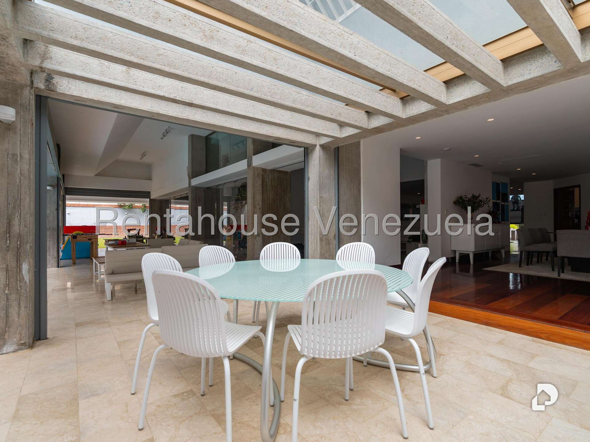 Casa en Cerro Verde, Caracas – 81