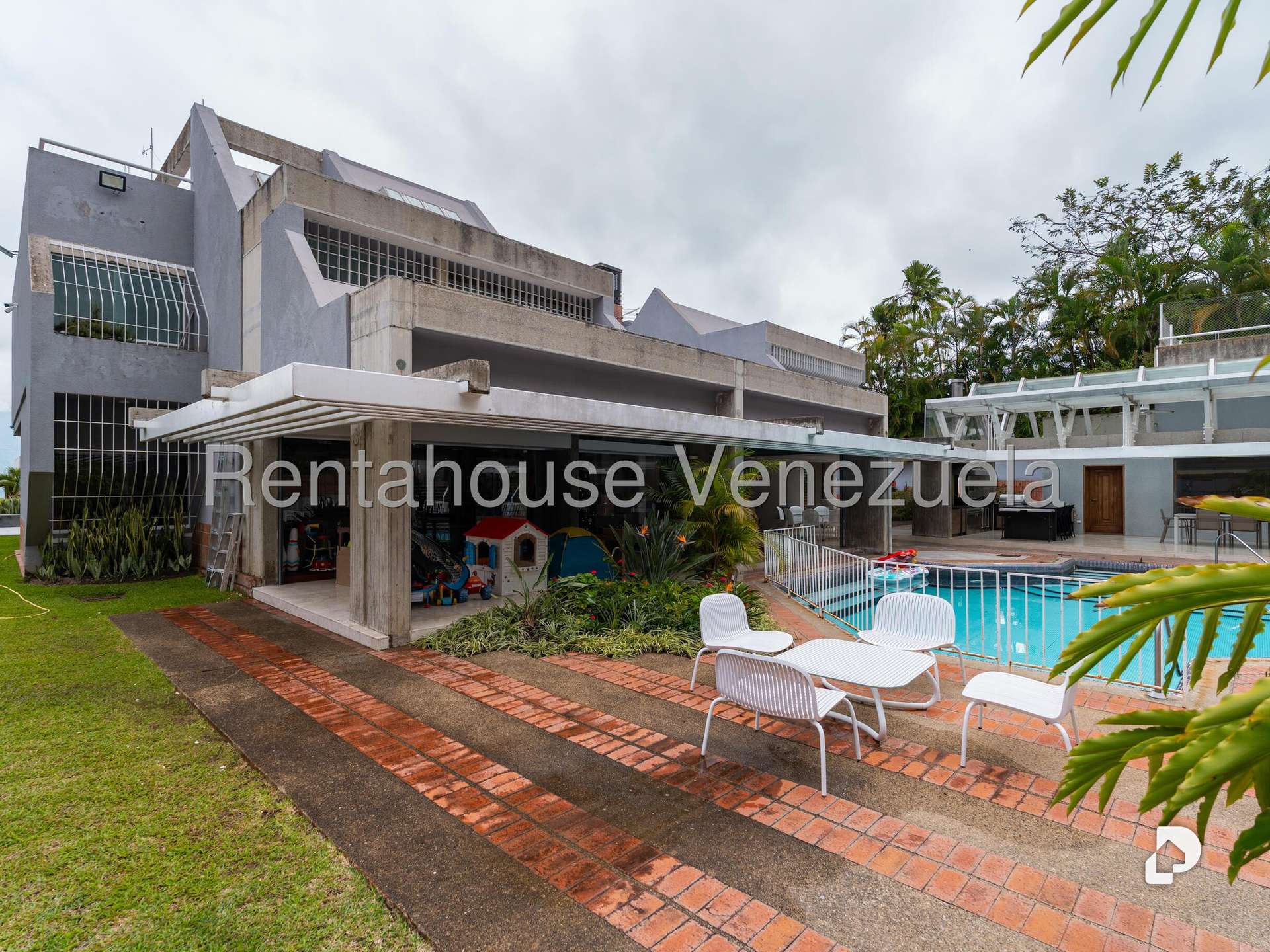Casa en Cerro Verde, Caracas – 74