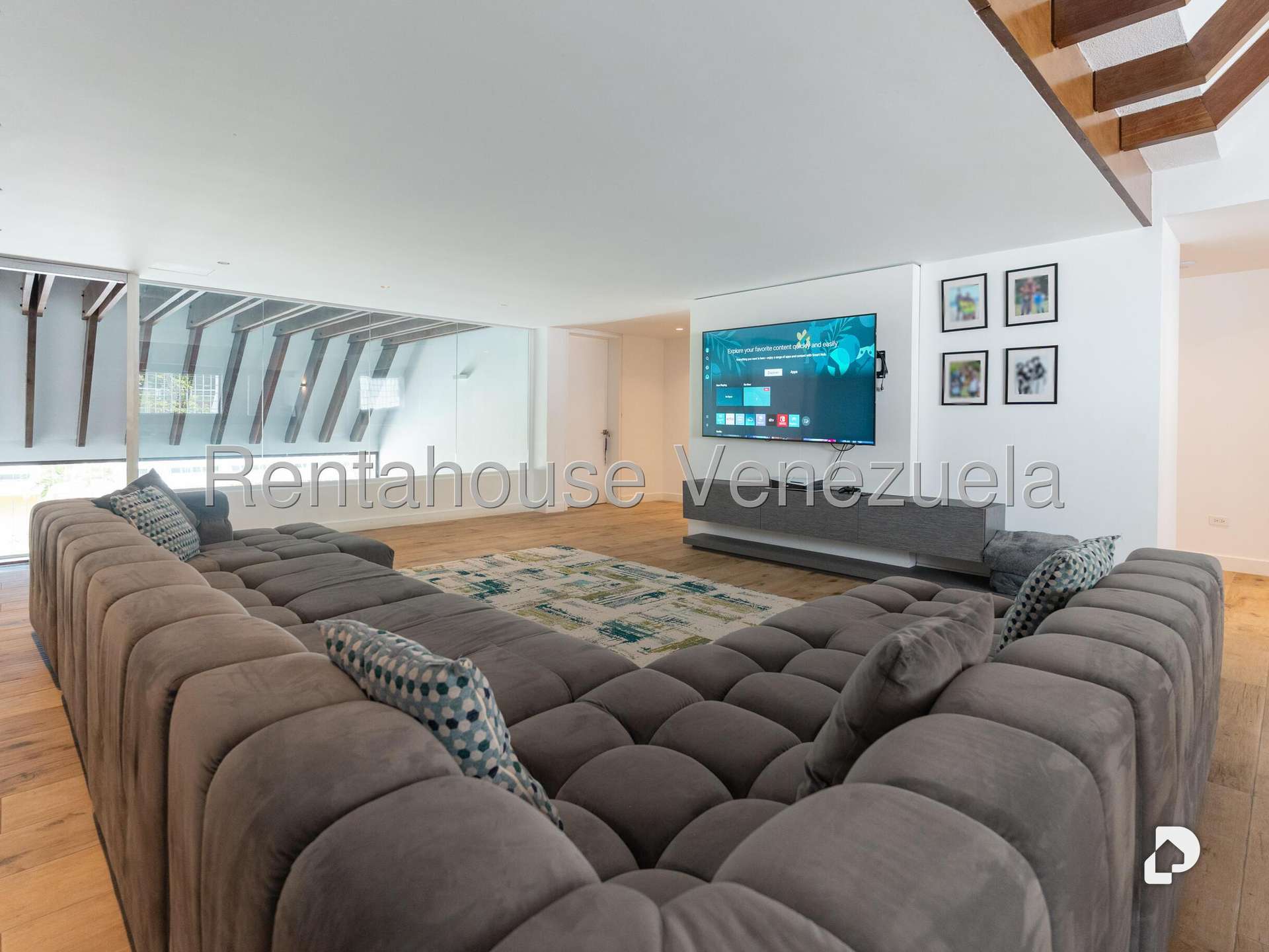Casa en Cerro Verde, Caracas – 32
