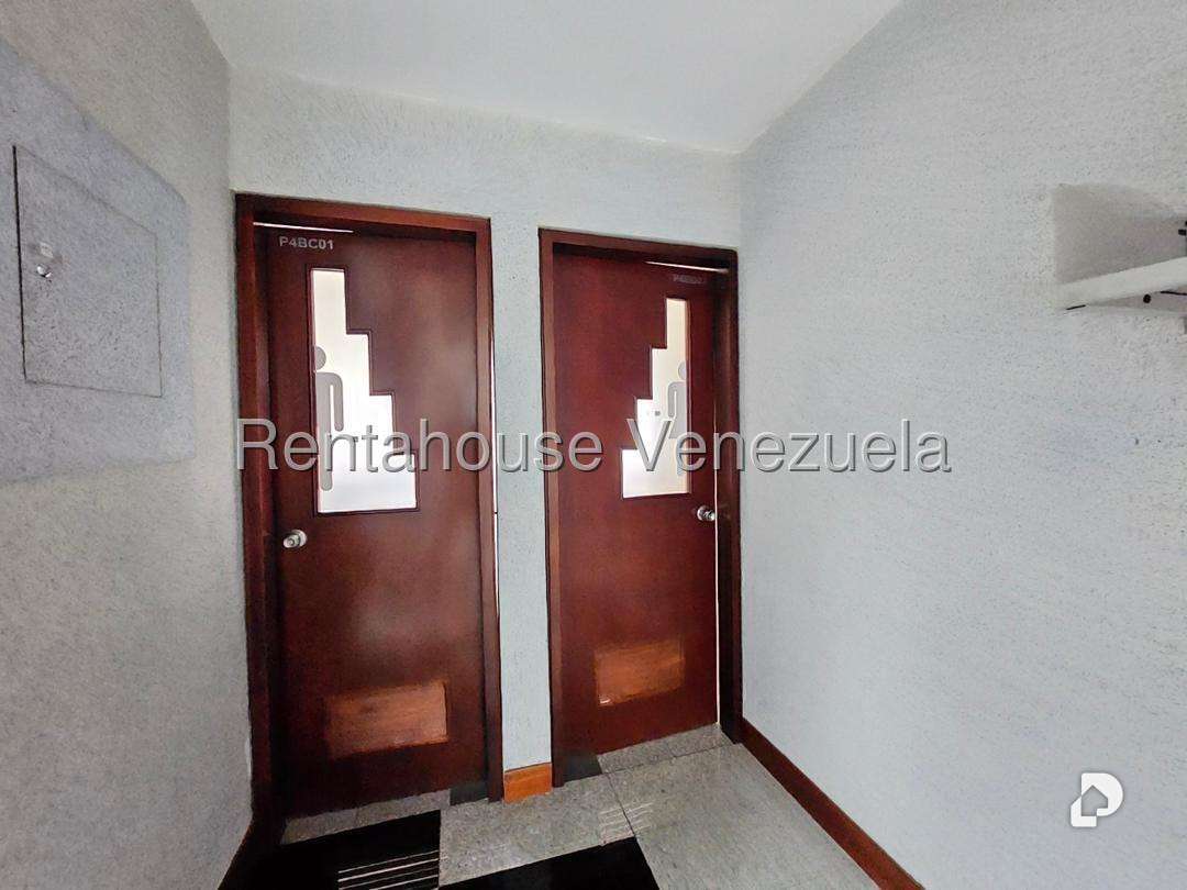 Edificio en Las Mercedes, Caracas – 20