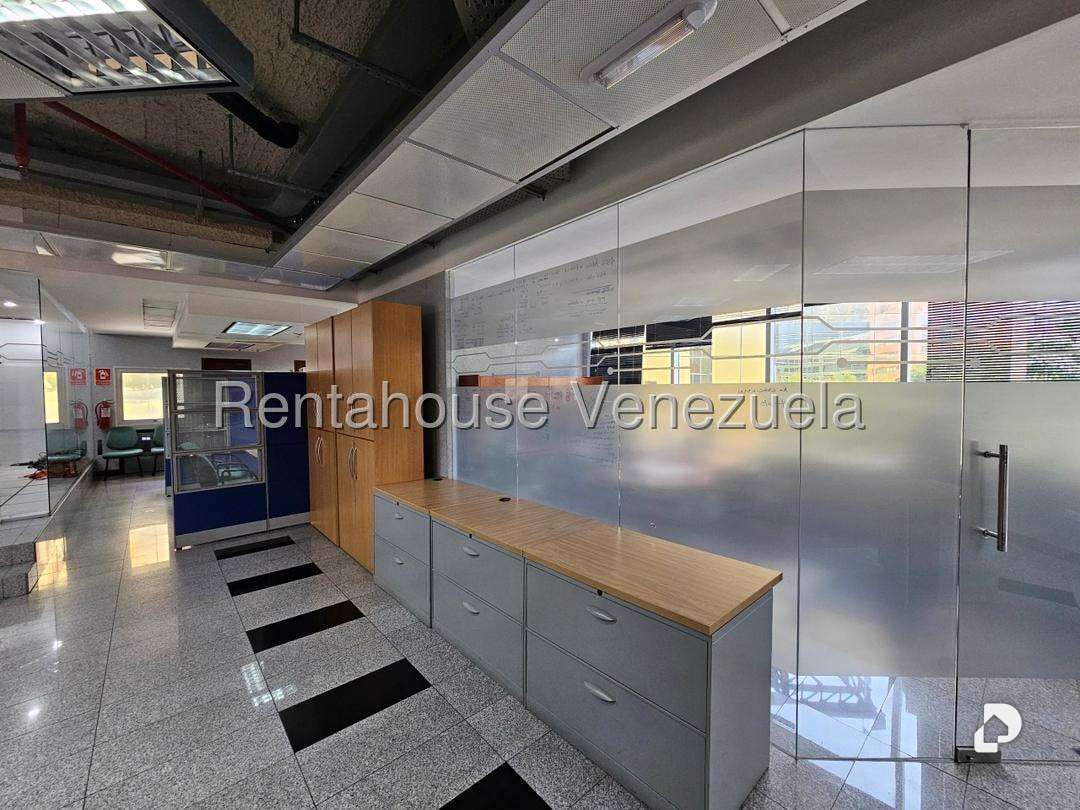 Edificio en Las Mercedes, Caracas – 2