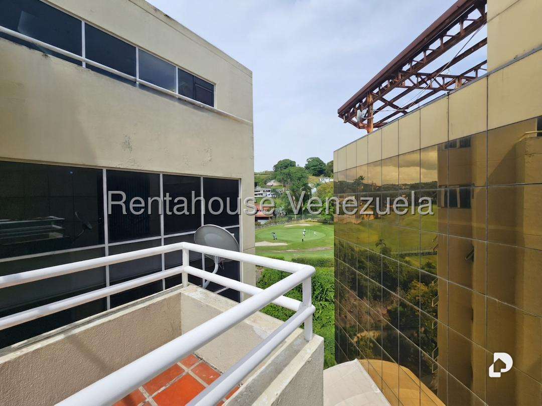 Edificio en Las Mercedes, Caracas – 25