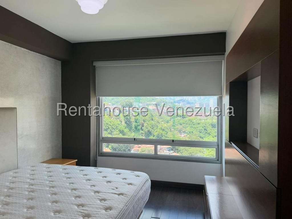 Apartamento en Las Mesetas de Santa Rosa de Lima, Caracas