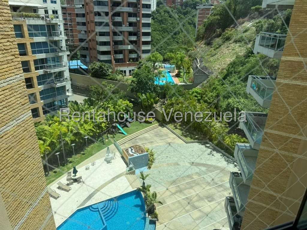 Apartamento en Las Mesetas de Santa Rosa de Lima, Caracas