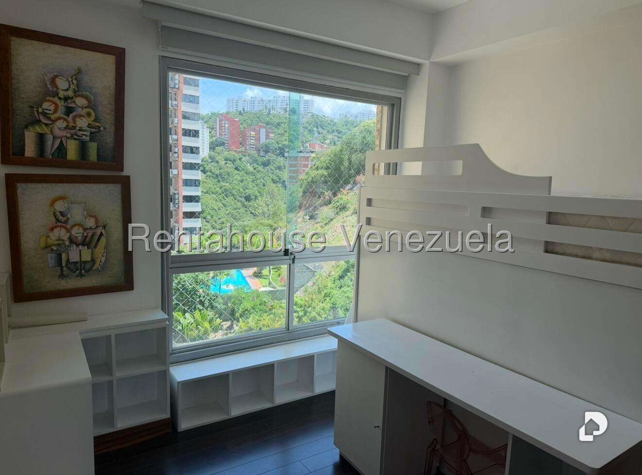 Apartamento en Las Mesetas de Santa Rosa de Lima, Caracas – 12