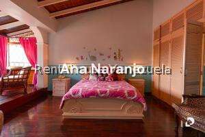 Casa en Alto Prado, Caracas – 28