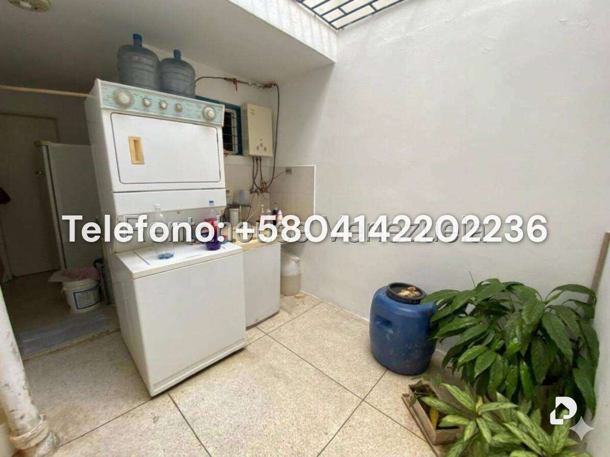 Casa en Montecristo, Caracas – 18