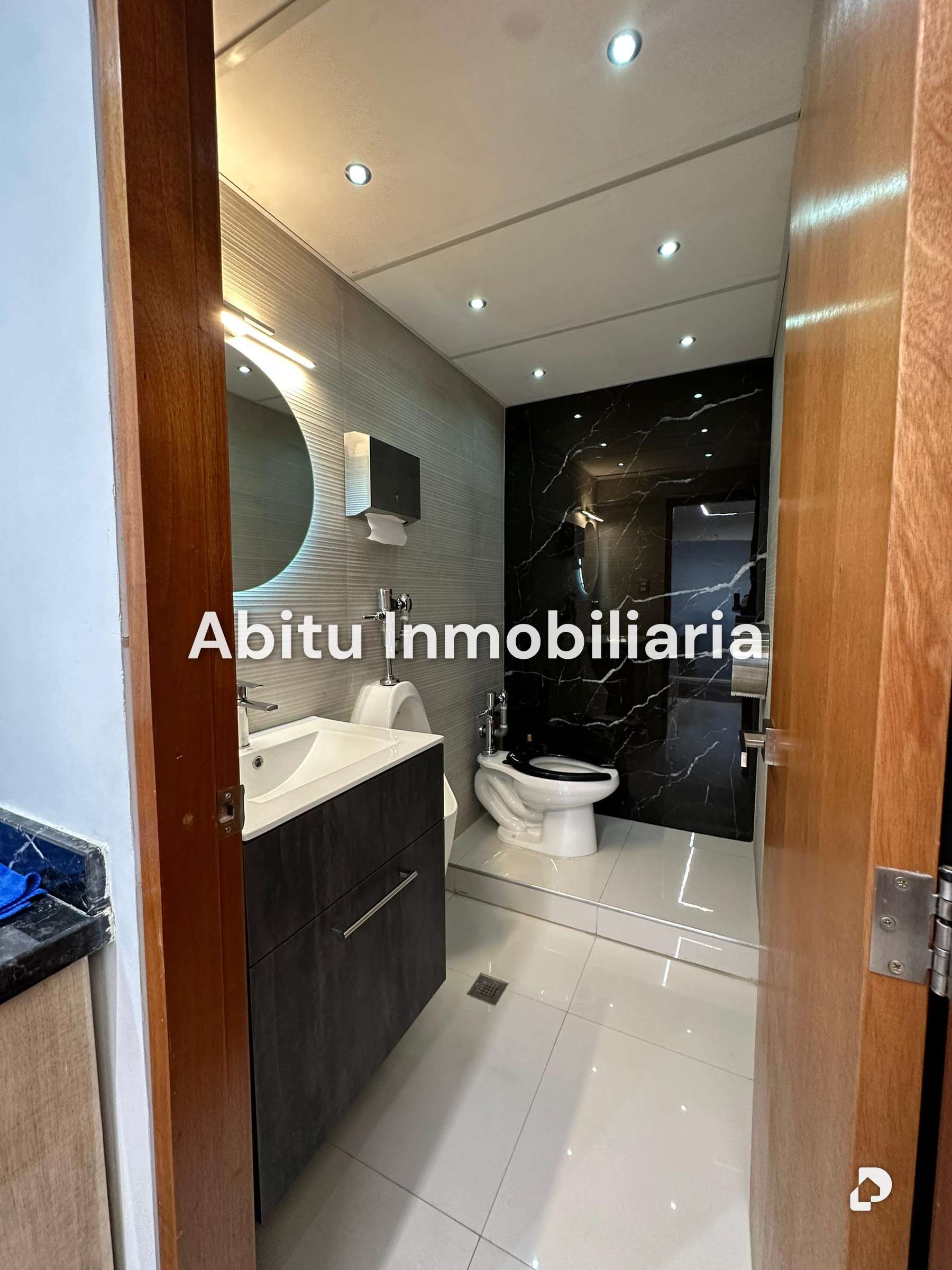 Oficina en Macaracuay, Caracas – 12