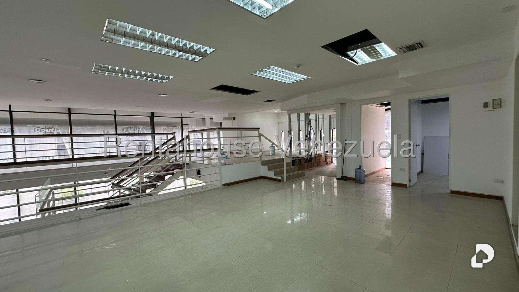 Oficina en Prados del Este, Caracas – 25