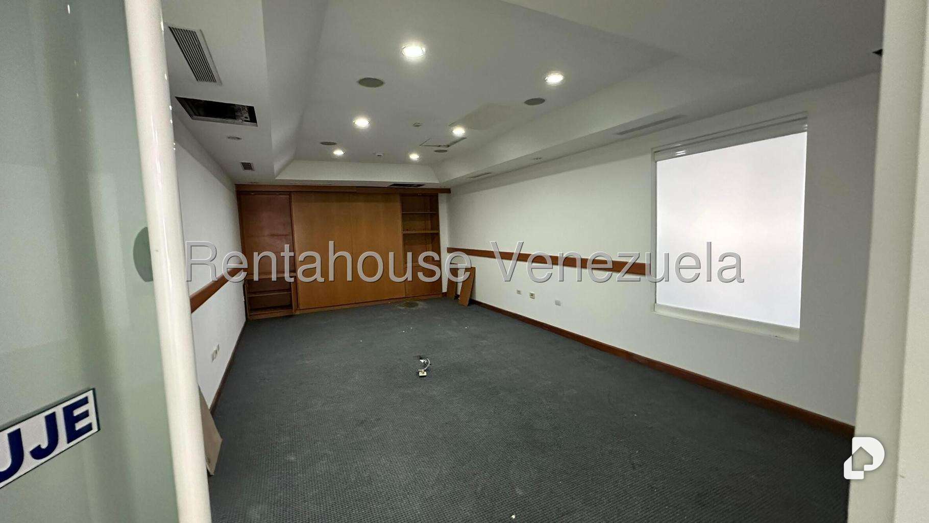 Oficina en Prados del Este, Caracas – 32